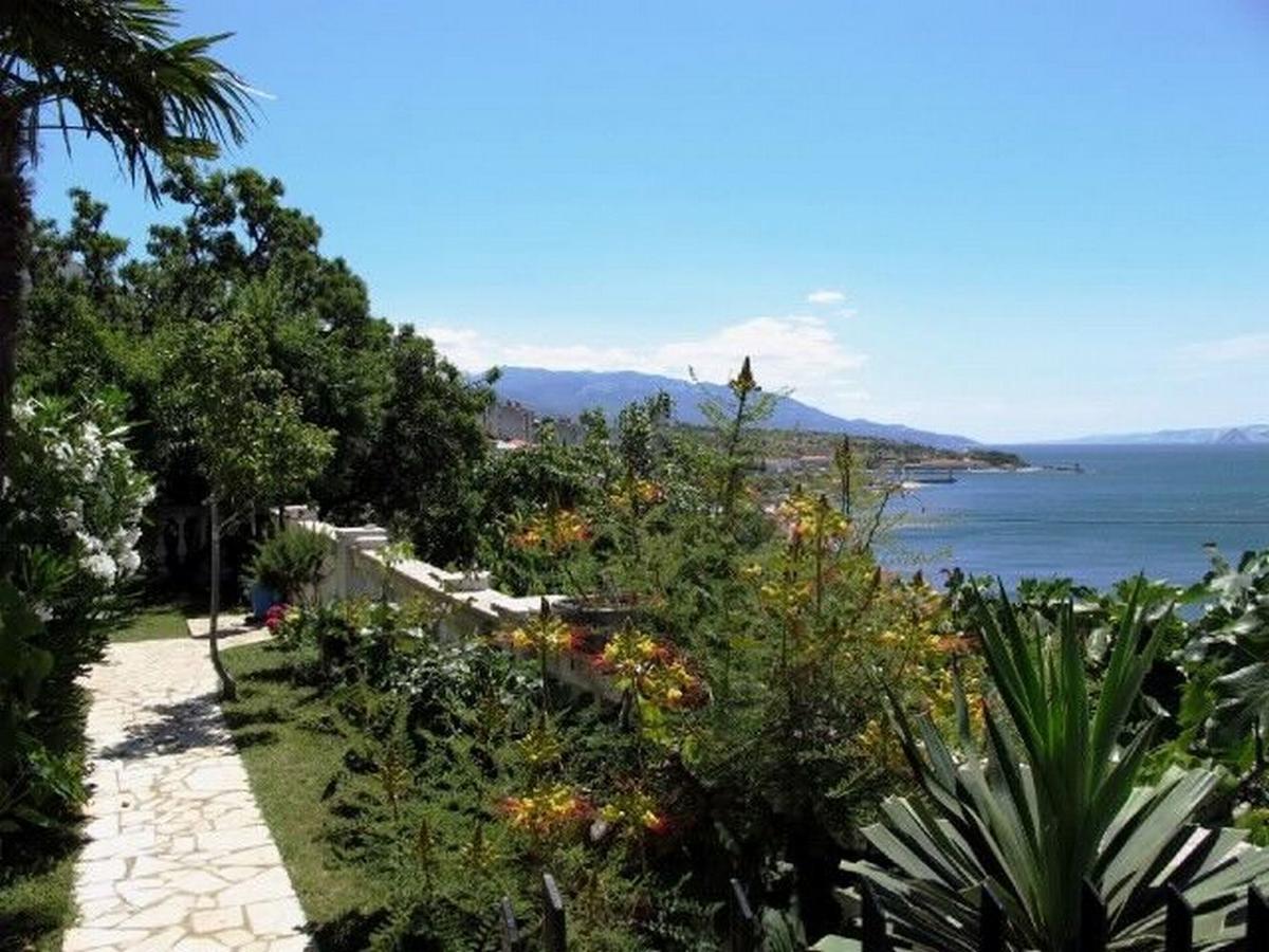 Apartments Lucia Senj  Εξωτερικό φωτογραφία